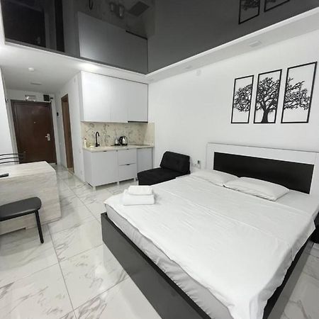 Sea View Studio Apartment In Orbi Residence Батумі Екстер'єр фото
